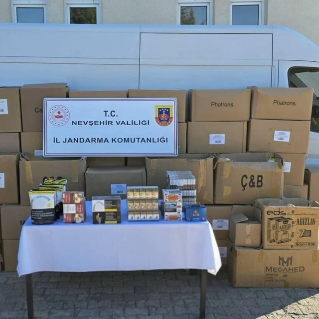Nevşehir'de şüphe üzerine durdurulan araçta kaçak tütün ve tütün mamulleri...