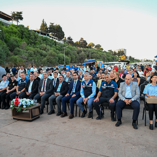 Adana ve Hatay'da su ürünleri av sezonunun açılışı dolayısıyla tören düzenl...