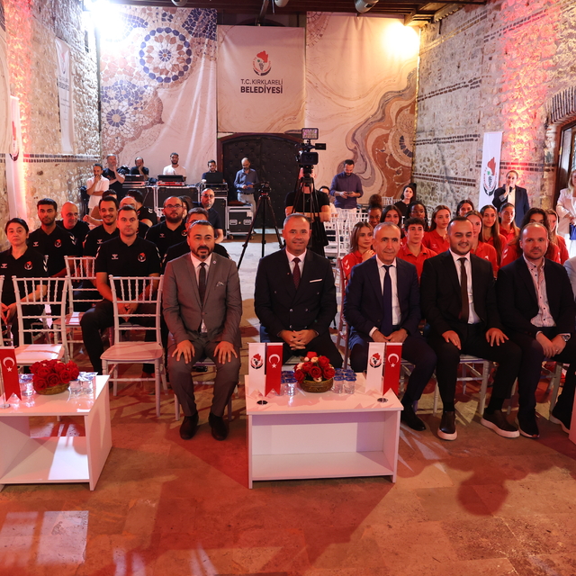 Kırklareli Belediyesi Vefa İlaç Basketbol Takımı'nın hedefi Süper Lig