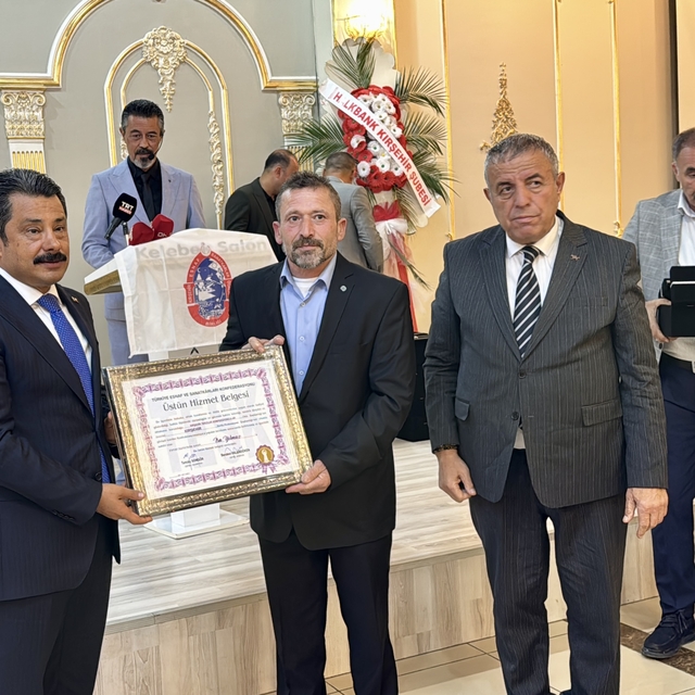 Kırşehir'de ahilik geleneklerine uyan esnafa "Üstün Hizmet Belgesi" verildi