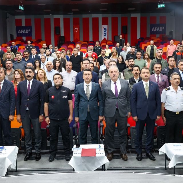 Tunceli'de "İl Afet Risk Azaltma Planı 2. Dönem Çalıştayı" düzenlendi