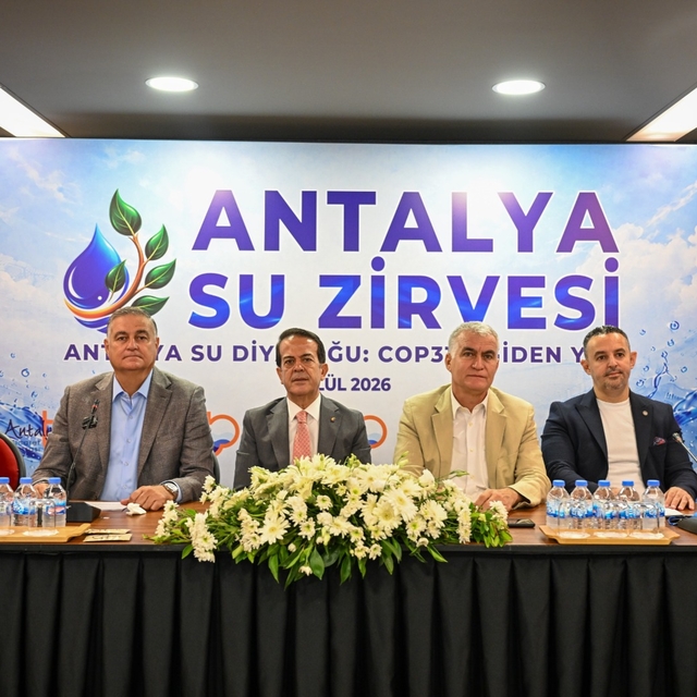 Antalya'da kentsel ve sanayi sektörü su yönetimi değerlendirildi