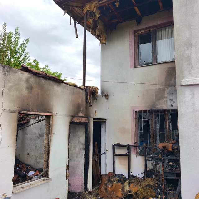 Yeşilova'da odunlukta çıkan yangın söndürüldü