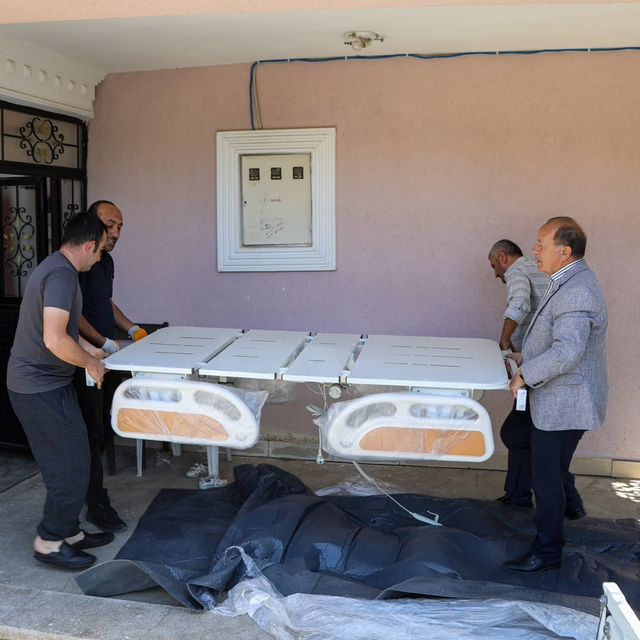 Van'da yatağa bağımlı hastalara hasta yatağı desteği