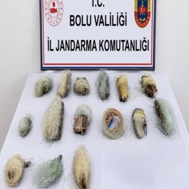 Bolu'da göletten hayalet ağ çıkarıldı