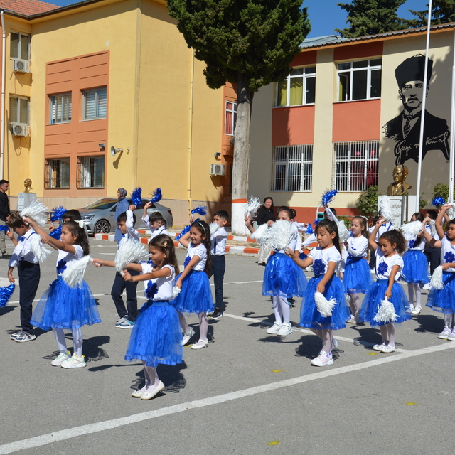 Mersin'in Gülnar ve Bozyazı ilçelerinde İlköğretim Haftası kutlandı