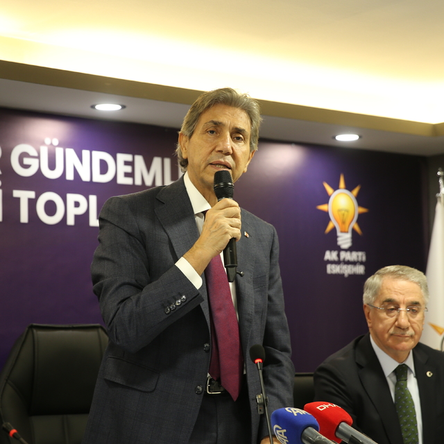 AK Parti Genel Başkan Yardımcısı Demir, Eskişehir'de konuştu: