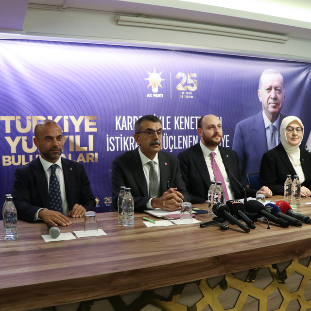 Milli Eğitim Bakanı Tekin, AK Parti Yalova İl Başkanlığı'nda konuştu: