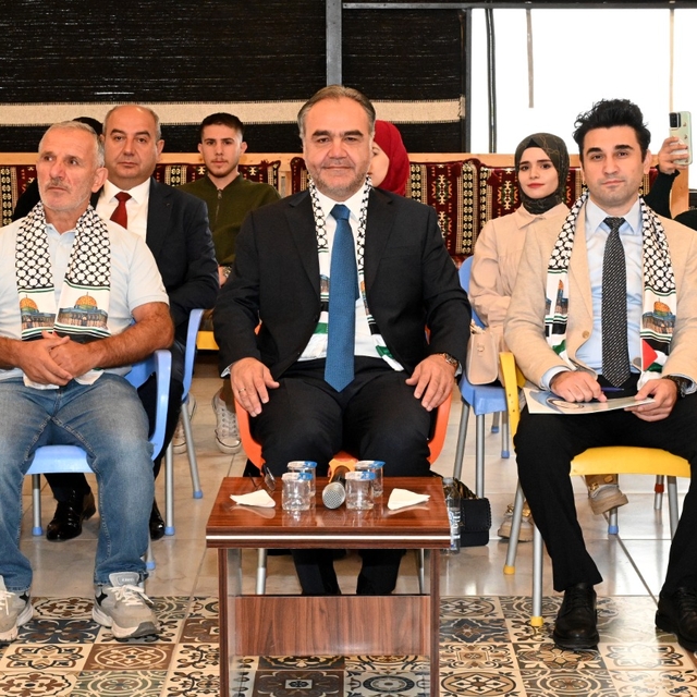 ÇAKÜ'de "Yıkımdan Umuda: Gazze'de Eğitim ve Bilimin Geleceği" etkinliği yap...