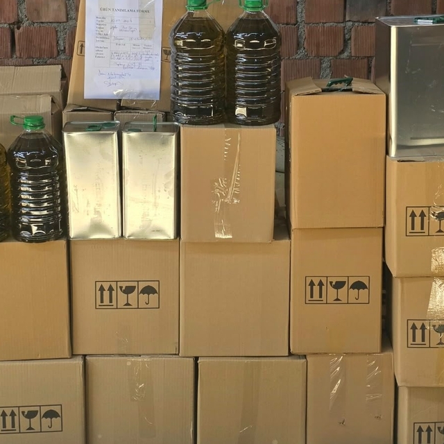 Aydın'da sahtecilik operasyonunda 4 bin 63 litre tağşiş yağ ele geçirildi