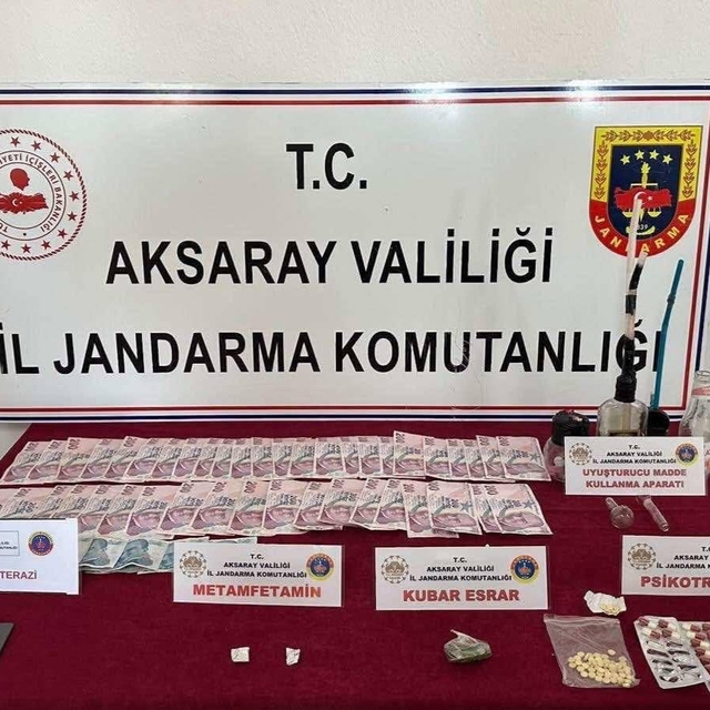 Aksaray'da uyuşturucu operasyonunda yakalanan 2 şüpheli tutuklandı