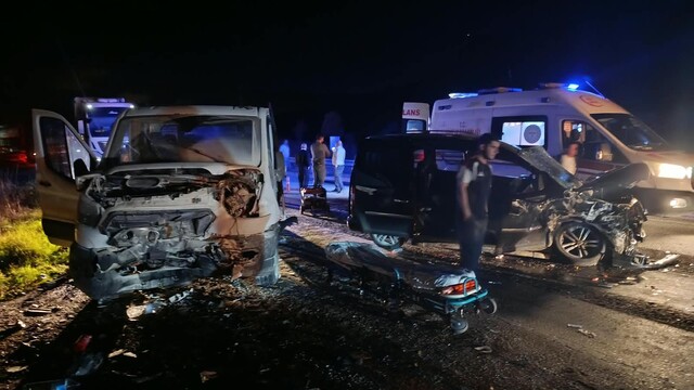 Manisa'da zincirleme kaza: 5 yaralı