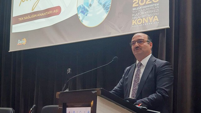 Rektör Hacımüftüoğlu, 6. uluslararası aşı bilimi kongresine katıldı