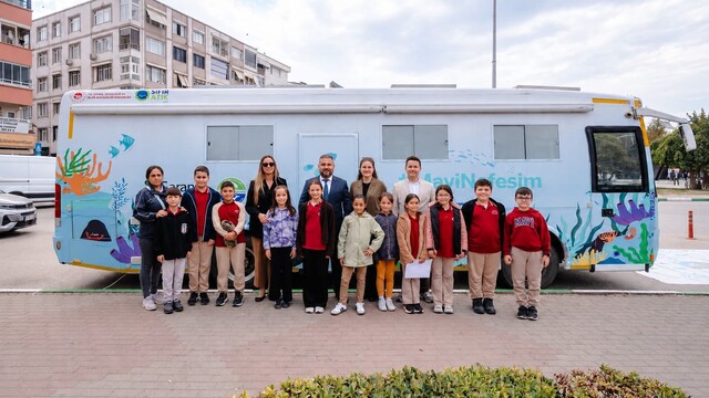 Mavi Nefes Projesi Eğitim Otobüsü Kırklareli'nde öğrencilerle buluştu