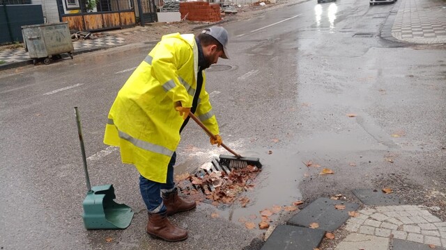 Darıca'da sağanağa karşı su baskını önlemleri alınıyor
