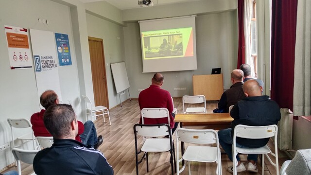 Eskişehir'de yükümlülere 'Alkolün Zararları' semineri verildi