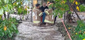 Bursa’da sağanak; dere taştı, mahsur kalanlar kurtarıldı
