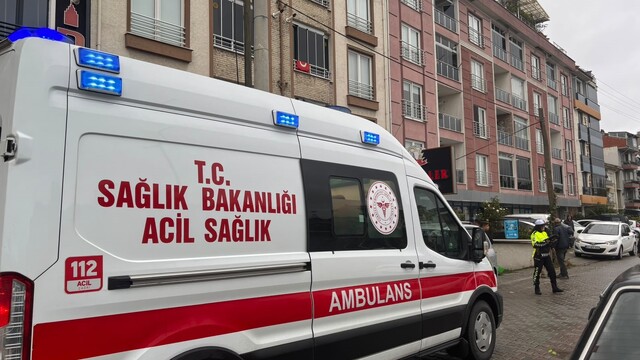 Tavşanlı'da yayaya motosiklet çarptı: 2 yaralı