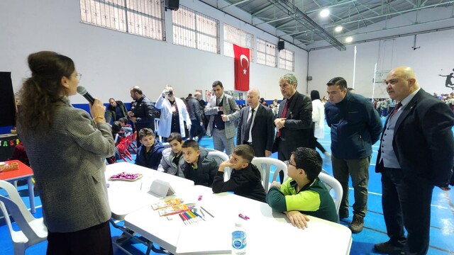 Kütahya'da bilim şenliği düzenlendi