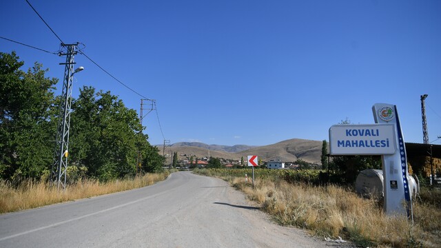 Kayseri Büyükşehir'den kış öncesi kırsal yollarda güvenlik mesaisi