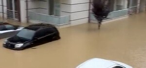 Sakarya'da dereler taştı, evleri su bastı