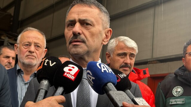 Kocaeli Valisi Aktaş: "Kayıp eski muhtarı arama çalışmaları denize kadar sürüyor"