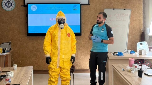 Amasya UMKE personeline KBRN eğitimi verildi