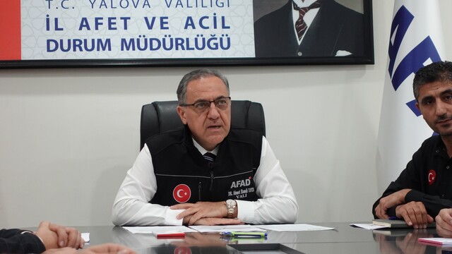 Yalova Valisi Usta, kentteki sağanağa ilişkin son durumu değerlendirdi: