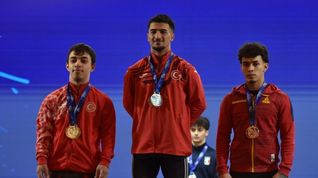 BARÜ'lü milli sporculardan Avrupa Halter Şampiyonası'nda 5 madalya