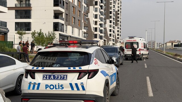 Diyarbakır'da iki taraf arasında kavga: 2 yaralı