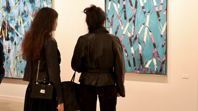 CURE Art Gallery, Ahmet Oran ve Ekrem Yalçındağ'ın eserlerinin yer aldığı sergiyle açıldı