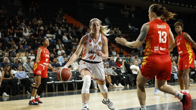 FIBA Kadınlar Avrupa Kupası: Çimsa ÇBK Mersin: 72 - Sleza Wroclaw: 59