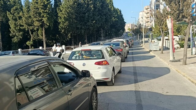 İzmir'de trafiğe kayıtlı araç sayısı 2 milyon 185 bin 457 oldu