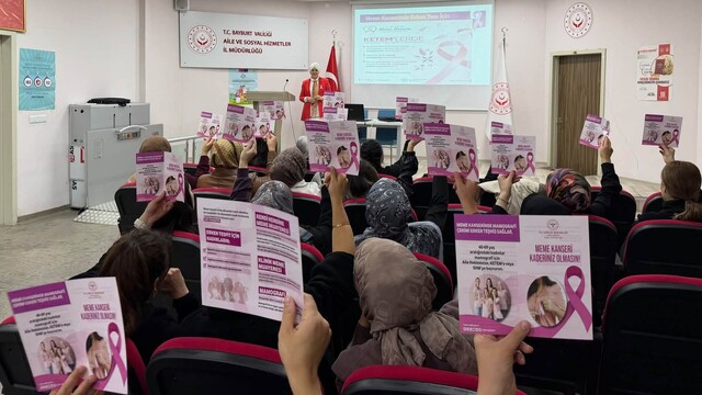 Bayburt'ta meme kanserinde erken teşhisin önemi anlatıldı