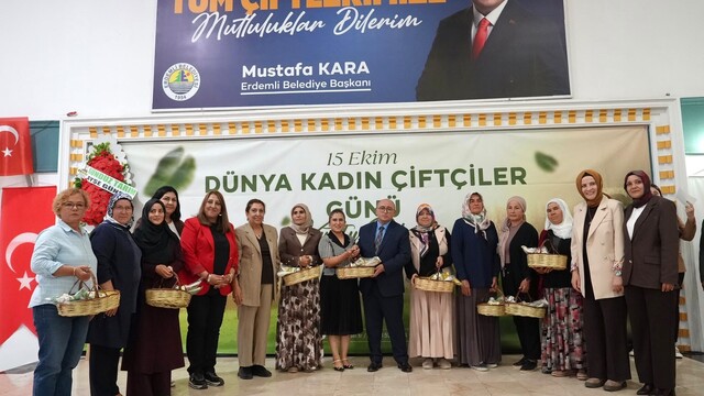 Erdemli 'de özel programla kadın çiftçiler misafir edildi