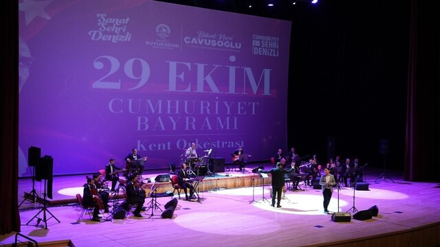 Denizli'de Cumhuriyet coşkusu başladı