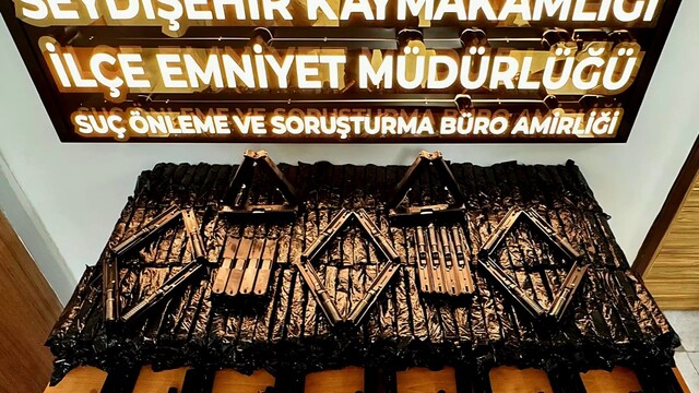 Seydişehir'de bin 560 silah parçası ele geçirildi