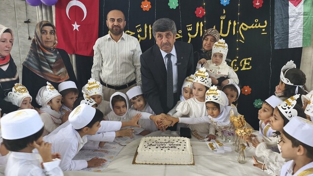 Anamur'da minikler Kur'an öğrenme yolculuğuna başladı