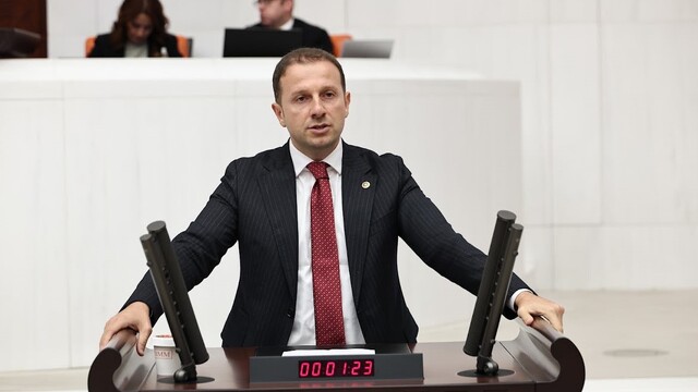"Halk TV'ye kayyum atanması yayın politikasıyla ilgili değil"
Ak Parti Bursa Milletvekili Ahmet Kılıç, TBMM'de konuştu;
"Özgürlükler ile hukuki sorumluluklar birbirinin alternatifi değildir"