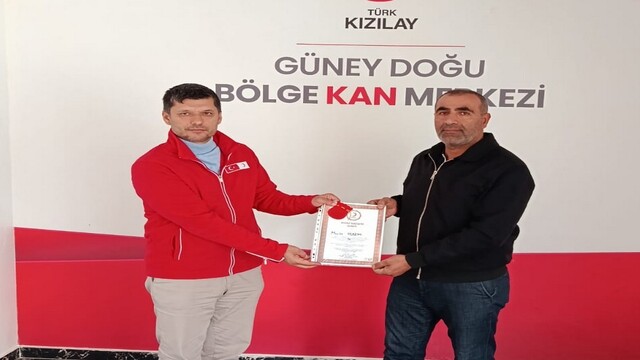 Kızılay'dan duyarlı vatandaşa anlamlı ödül
