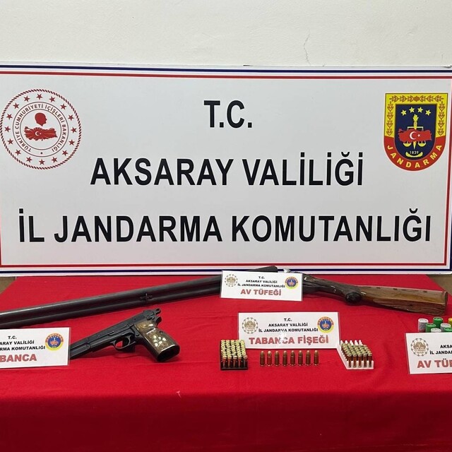 Aksaray'da kaçak silah operasyonu: 5 gözaltı