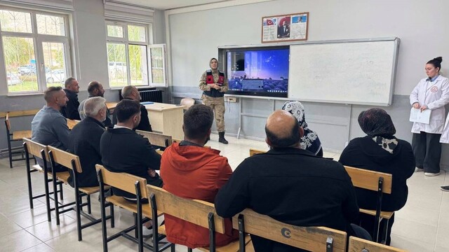 Jandarmadan 65 okul ve çevresinde güvenlik denetimi