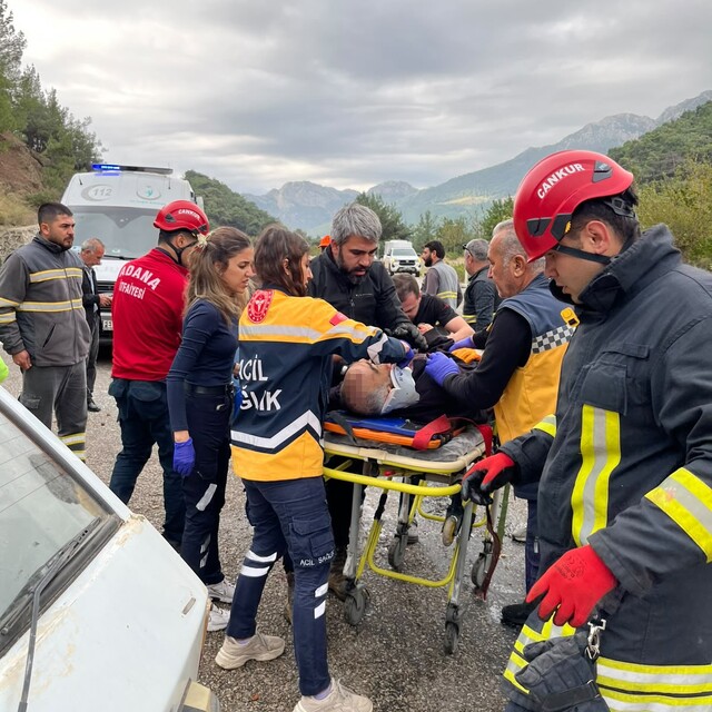 Kozan'da trafik kazası: 1 ölü, 2 yaralı