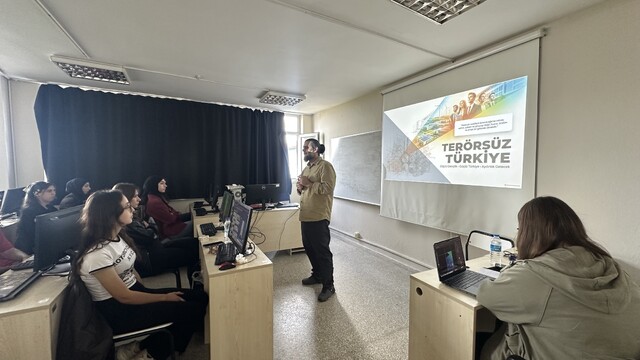 OMÜ'de yeni akademik yıl "Terörsüz Türkiye" dersleriyle başladı