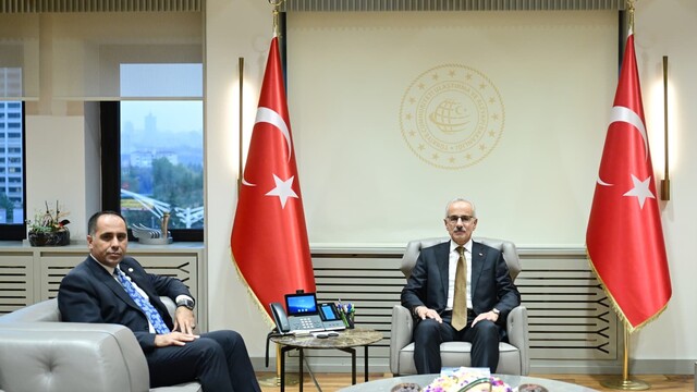 Kıratlı'dan Mersin'in ulaşım projeleri için yakın takip
Akdeniz Sahil Yolunun Kaledran bölümünün kısa süre içinde ihaleye çıkarılması bekleniyor