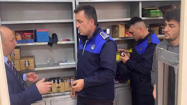 Bayburt'ta okul kantinlerine zabıta denetimi