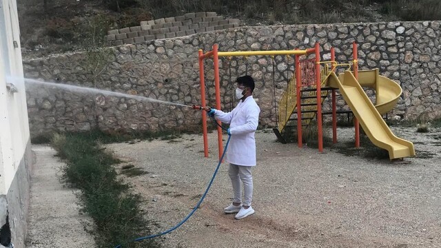 Böcek ve kemirgenlere karşı mücadele sürüyor