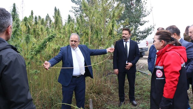Çorum'da kenevir yetiştiriciliği ve kullanım alanları eğitimi düzenlendi