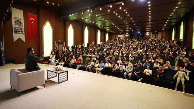 Prof. Dr. Oytun Erbaş evlilik için Başkan Tahmazoğlu'ndan yardım istedi