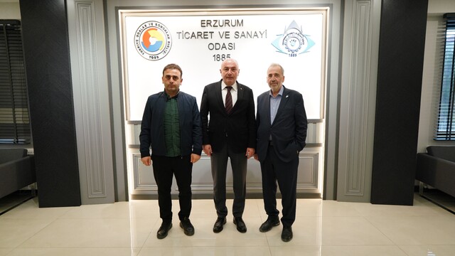 Lila kağıt yönetim kurulu başkanı Öğücü'den Başkan Özakalın'a teşekkür ziyareti